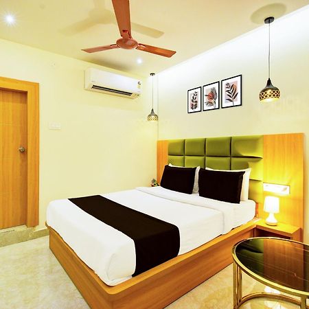 Hotel O Svs Suites Luxury Rooms Trimulgherry Extérieur photo