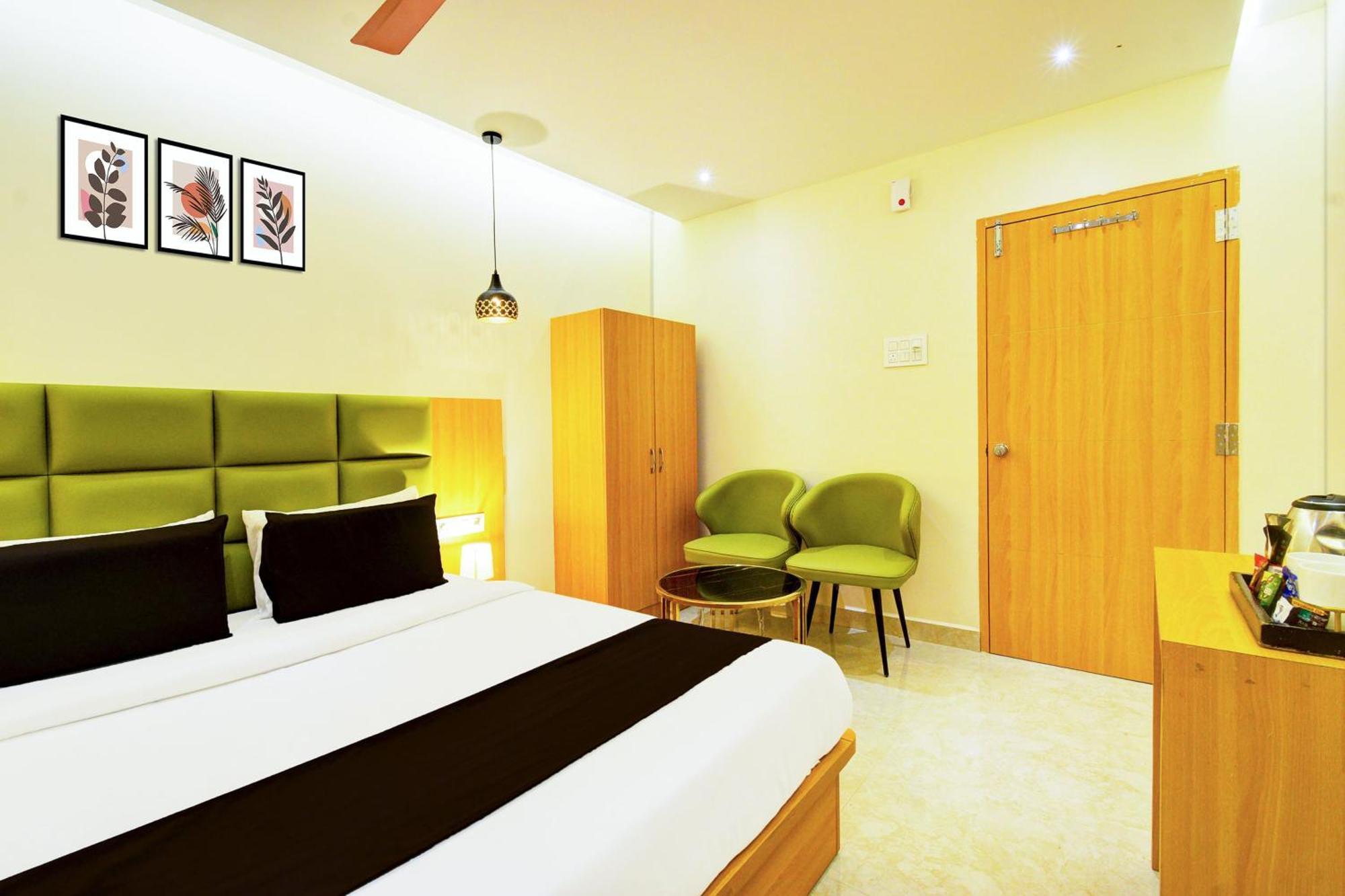 Hotel O Svs Suites Luxury Rooms Trimulgherry Extérieur photo