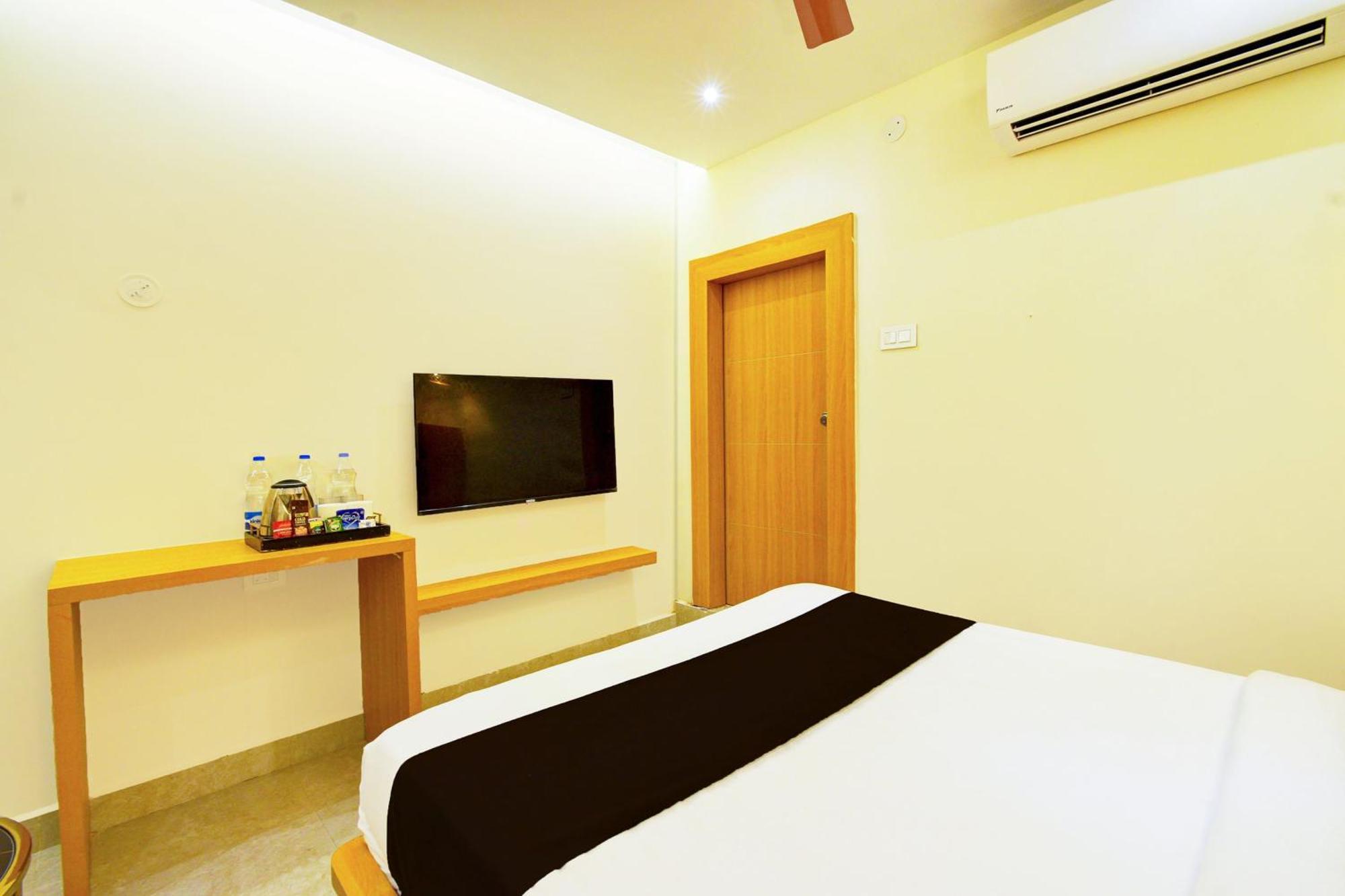 Hotel O Svs Suites Luxury Rooms Trimulgherry Extérieur photo