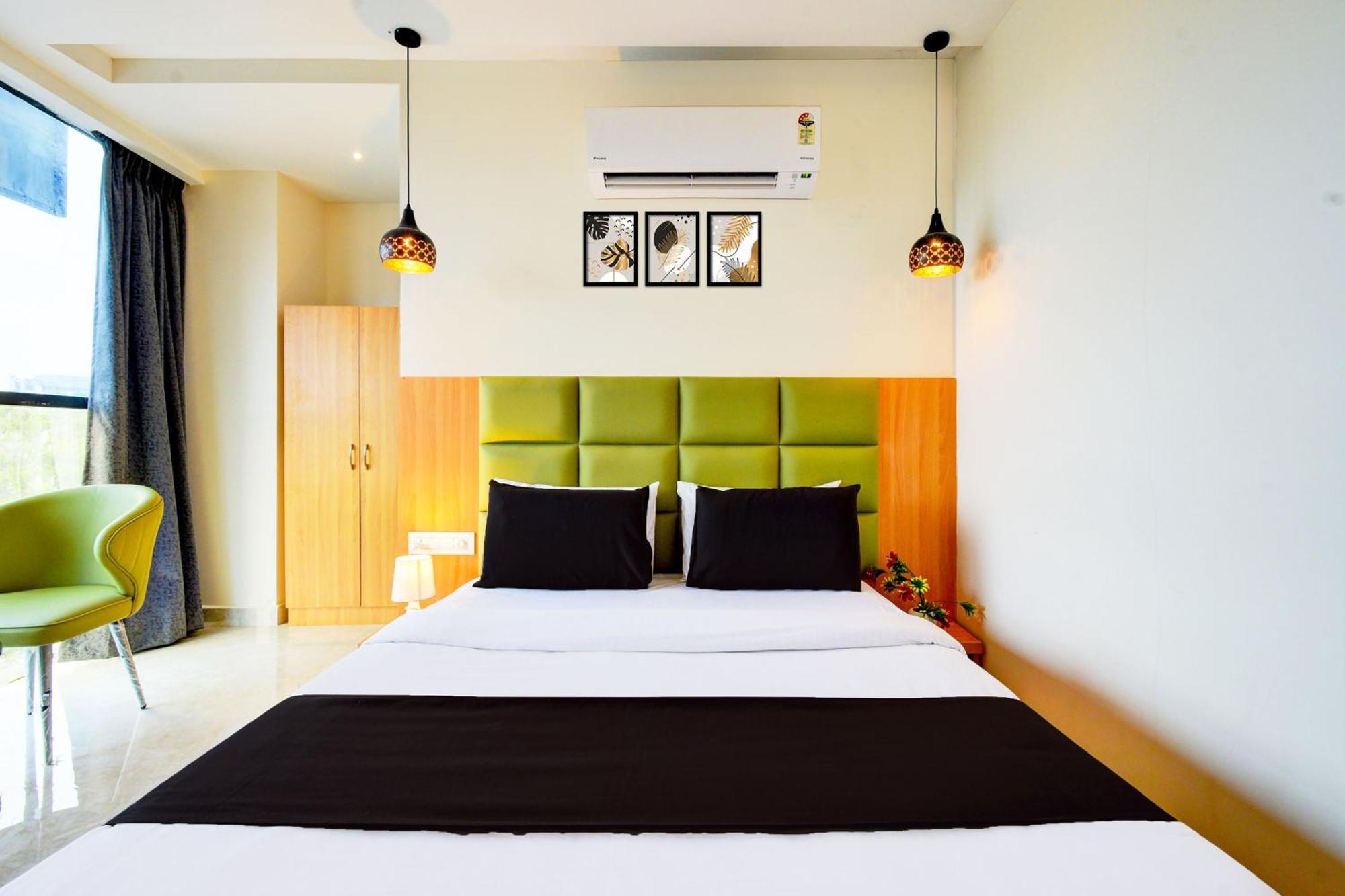 Hotel O Svs Suites Luxury Rooms Trimulgherry Extérieur photo