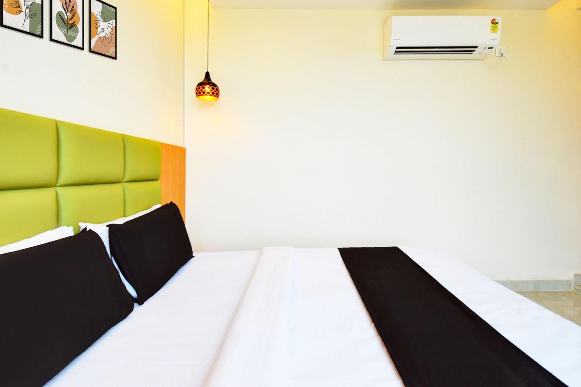Hotel O Svs Suites Luxury Rooms Trimulgherry Extérieur photo